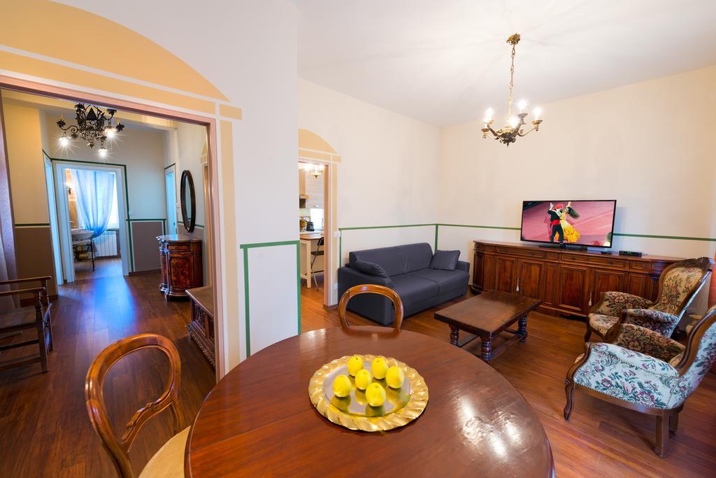 Verona Centre Apartments ภายนอก รูปภาพ