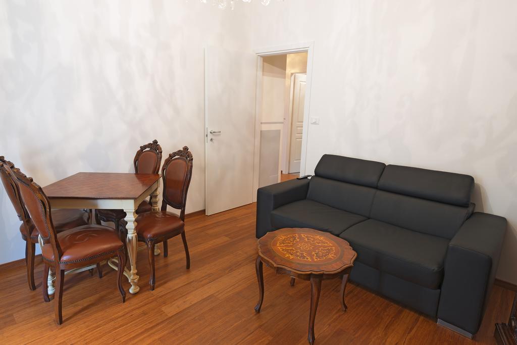 Verona Centre Apartments ภายนอก รูปภาพ